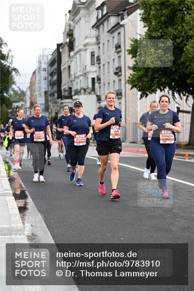 14.06.2026 - REWE Women's Run Dr. Thomas Lammeyer http://msf.ph/oto/9783910 14.06.2026 10:53:09 Laufen 5699, 5934, 5611, 7 meine-sportfotos.de
