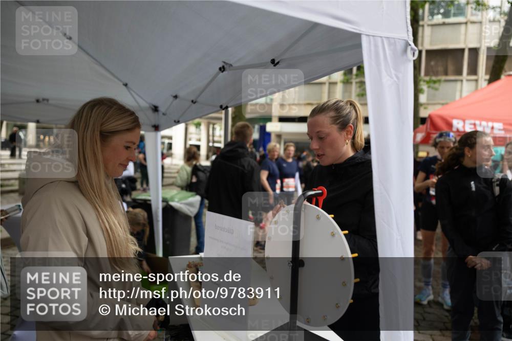 14.06.2026 - REWE Women's Run Michael Strokosch http://msf.ph/oto/9783911 14.06.2026 10:08:21 Laufen 212 meine-sportfotos.de