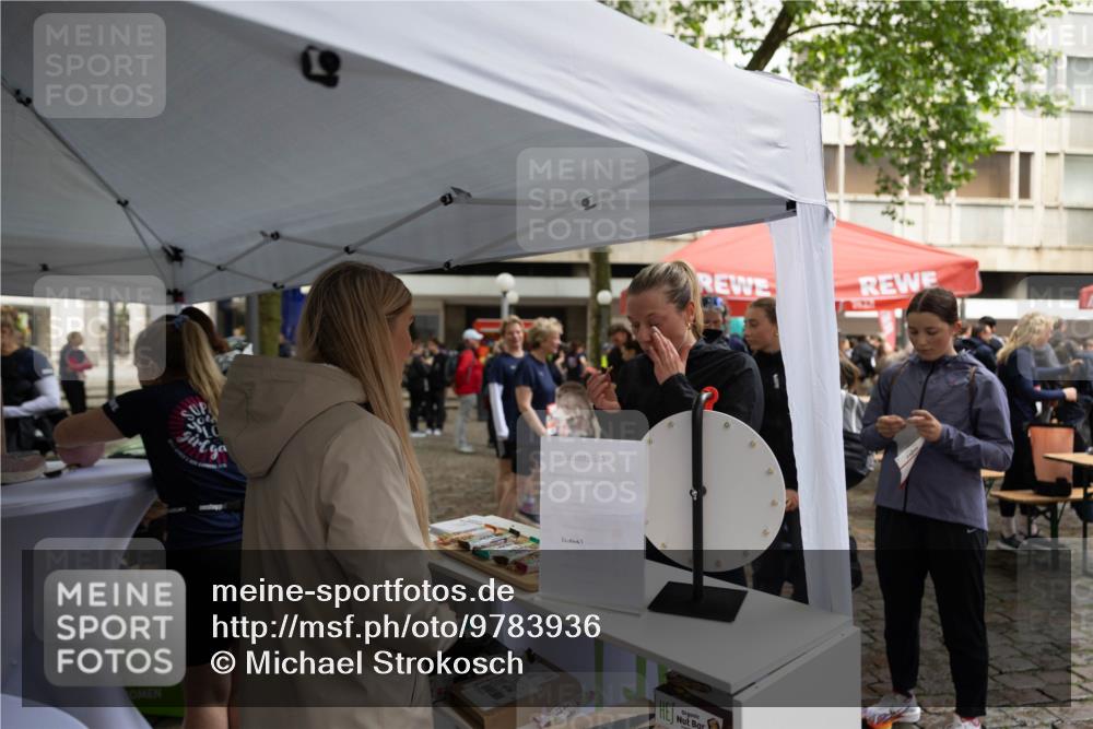 14.06.2026 - REWE Women's Run Michael Strokosch http://msf.ph/oto/9783936 14.06.2026 10:08:26 Laufen  meine-sportfotos.de