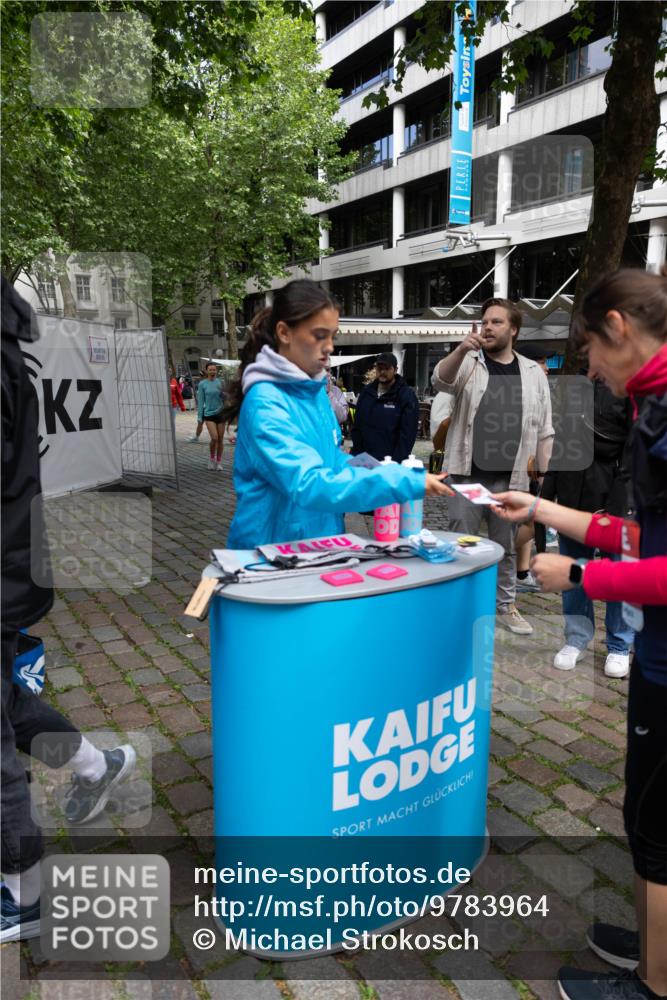 14.06.2026 - REWE Women's Run Michael Strokosch http://msf.ph/oto/9783964 14.06.2026 10:11:28 Laufen  meine-sportfotos.de