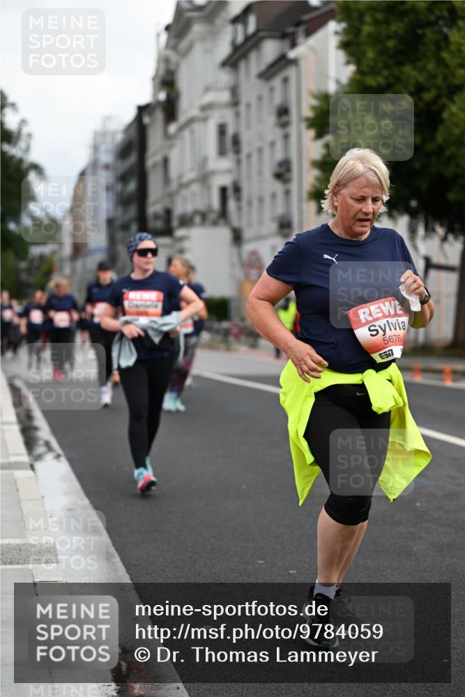 14.06.2026 - REWE Women's Run Dr. Thomas Lammeyer http://msf.ph/oto/9784059 14.06.2026 10:53:19 Laufen 5676, 557 meine-sportfotos.de