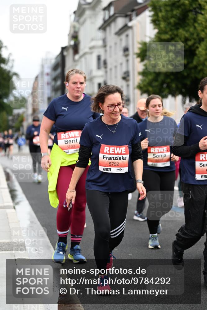 14.06.2026 - REWE Women's Run Dr. Thomas Lammeyer http://msf.ph/oto/9784292 14.06.2026 10:53:35 Laufen 5103, 5577, 5222, 5752 meine-sportfotos.de