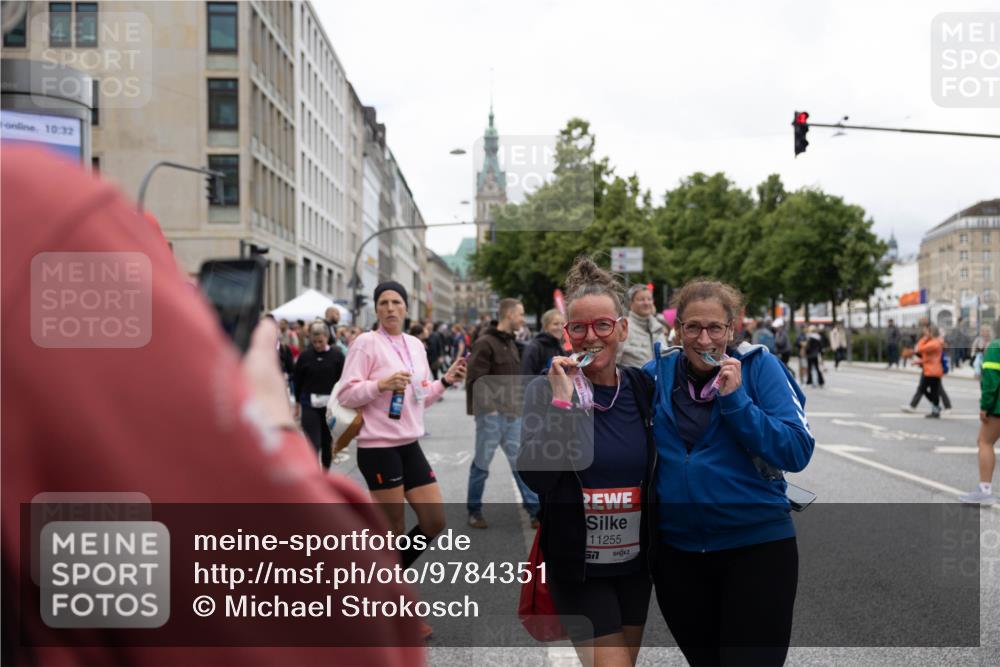14.06.2026 - REWE Women's Run Michael Strokosch http://msf.ph/oto/9784351 14.06.2026 10:33:05 Laufen 10, 32, 11255, 57 meine-sportfotos.de