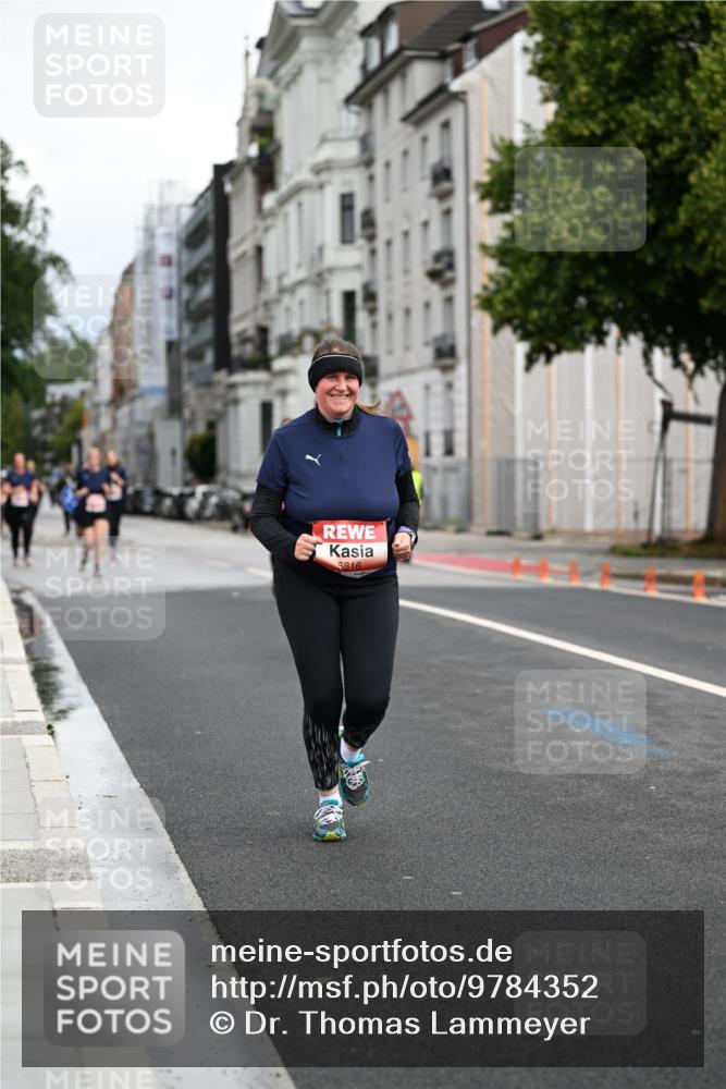 14.06.2026 - REWE Women's Run Dr. Thomas Lammeyer http://msf.ph/oto/9784352 14.06.2026 10:53:39 Laufen 5816 meine-sportfotos.de