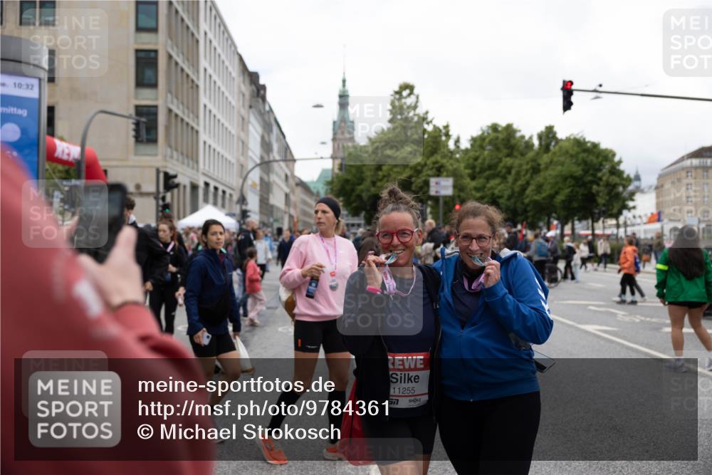14.06.2026 - REWE Women's Run Michael Strokosch http://msf.ph/oto/9784361 14.06.2026 10:33:05 Laufen 10, 32, 11255, 57 meine-sportfotos.de