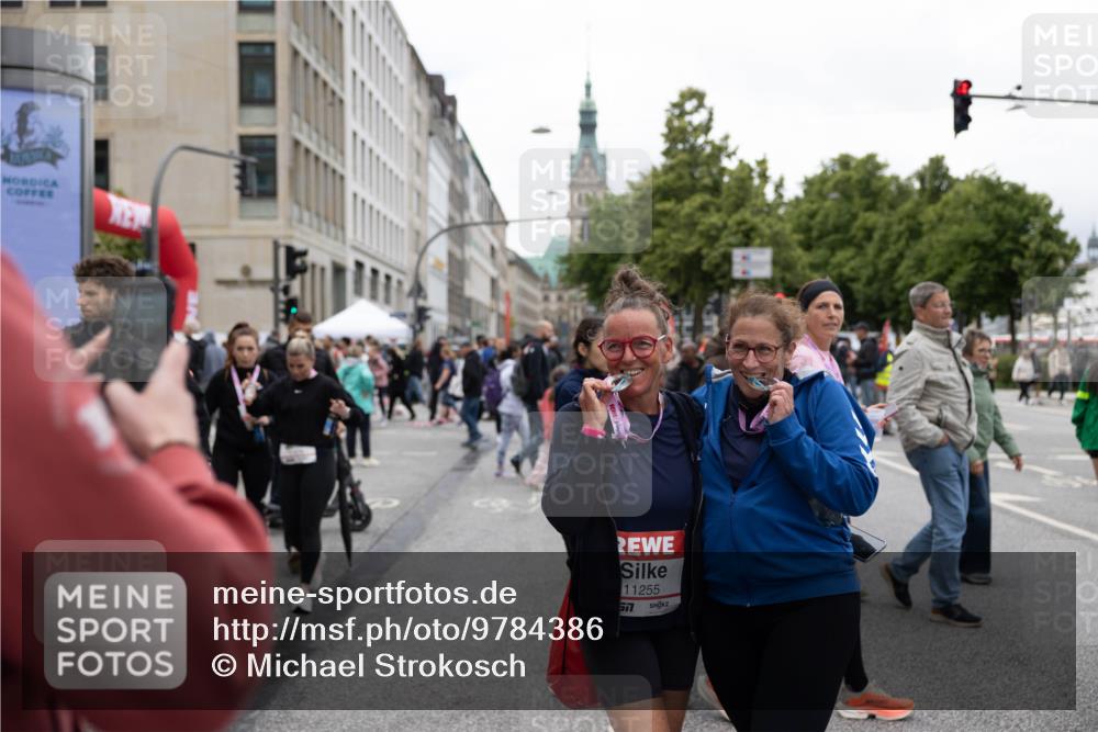 14.06.2026 - REWE Women's Run Michael Strokosch http://msf.ph/oto/9784386 14.06.2026 10:33:07 Laufen 11255, 577 meine-sportfotos.de