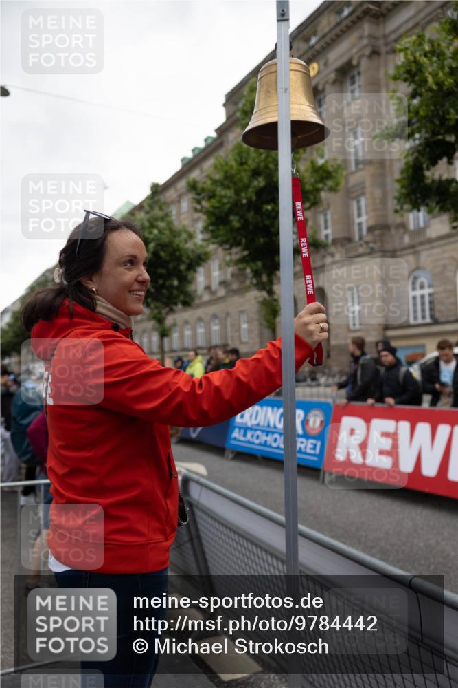 14.06.2026 - REWE Women's Run Michael Strokosch http://msf.ph/oto/9784442 14.06.2026 10:40:14 Laufen  meine-sportfotos.de