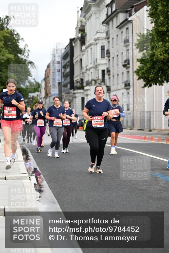 14.06.2026 - REWE Women's Run Dr. Thomas Lammeyer http://msf.ph/oto/9784452 14.06.2026 10:53:50 Laufen 5734, 5412 meine-sportfotos.de