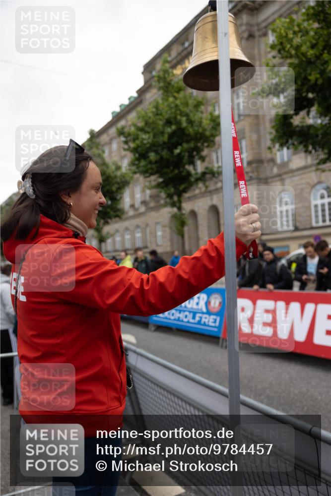 14.06.2026 - REWE Women's Run Michael Strokosch http://msf.ph/oto/9784457 14.06.2026 10:40:15 Laufen  meine-sportfotos.de