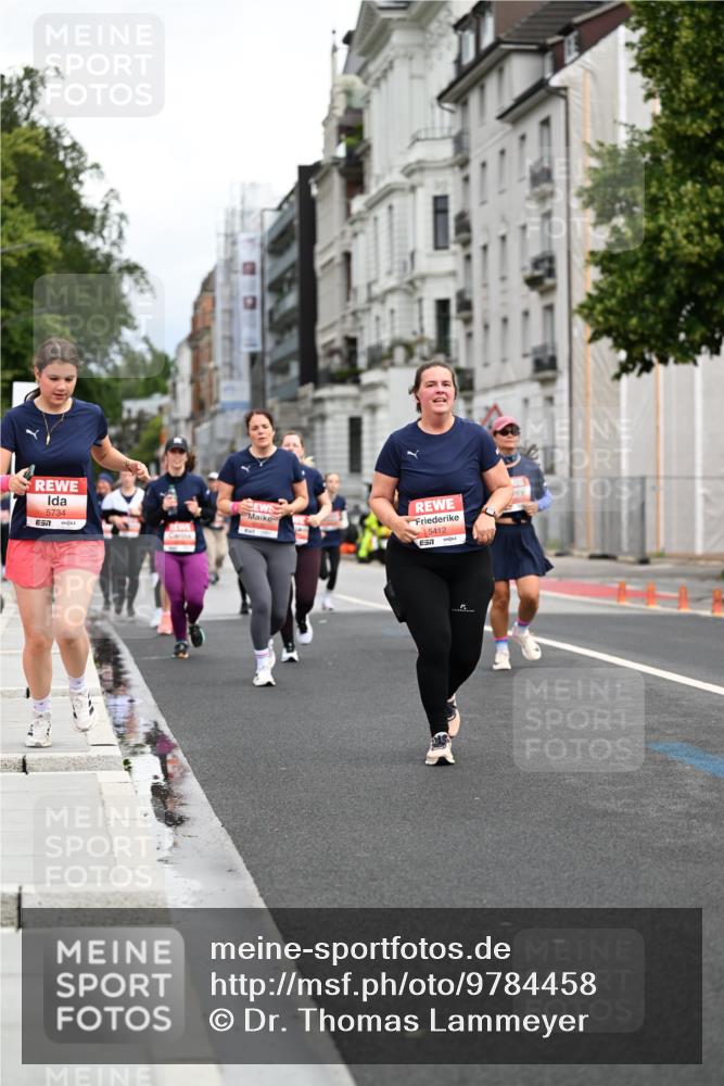 14.06.2026 - REWE Women's Run Dr. Thomas Lammeyer http://msf.ph/oto/9784458 14.06.2026 10:53:50 Laufen 5734, 7, 5412, 7 meine-sportfotos.de