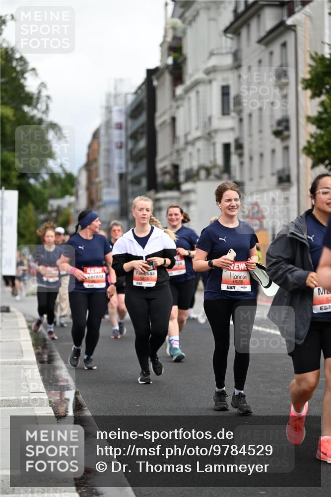 14.06.2026 - REWE Women's Run Dr. Thomas Lammeyer http://msf.ph/oto/9784529 14.06.2026 10:53:57 Laufen 5875, 57, 6065, 7 meine-sportfotos.de
