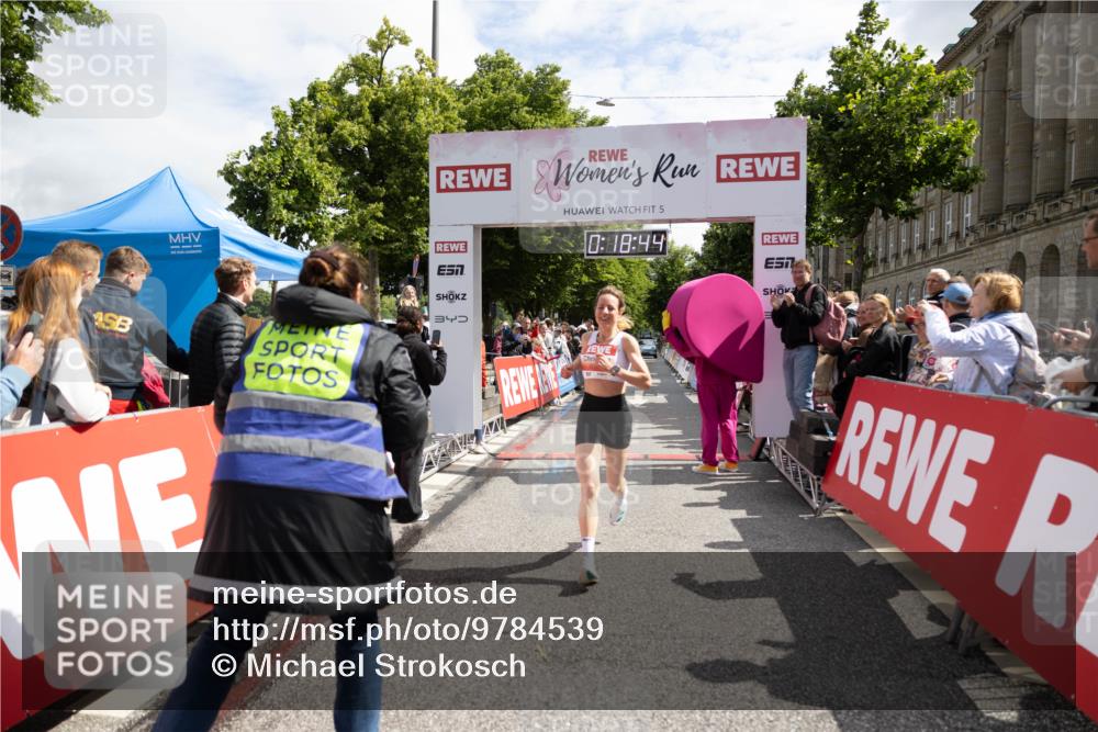 14.06.2026 - REWE Women's Run Michael Strokosch http://msf.ph/oto/9784539 14.06.2026 10:49:32 Laufen 5, 0, 18, 44 meine-sportfotos.de