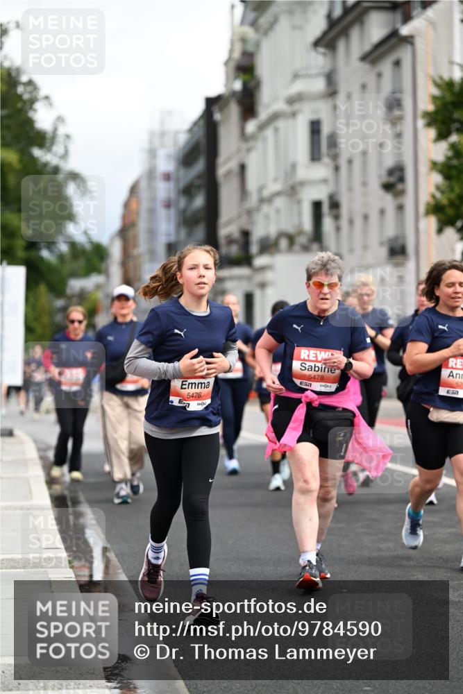 14.06.2026 - REWE Women's Run Dr. Thomas Lammeyer http://msf.ph/oto/9784590 14.06.2026 10:54:01 Laufen 5476, 5478, 7 meine-sportfotos.de