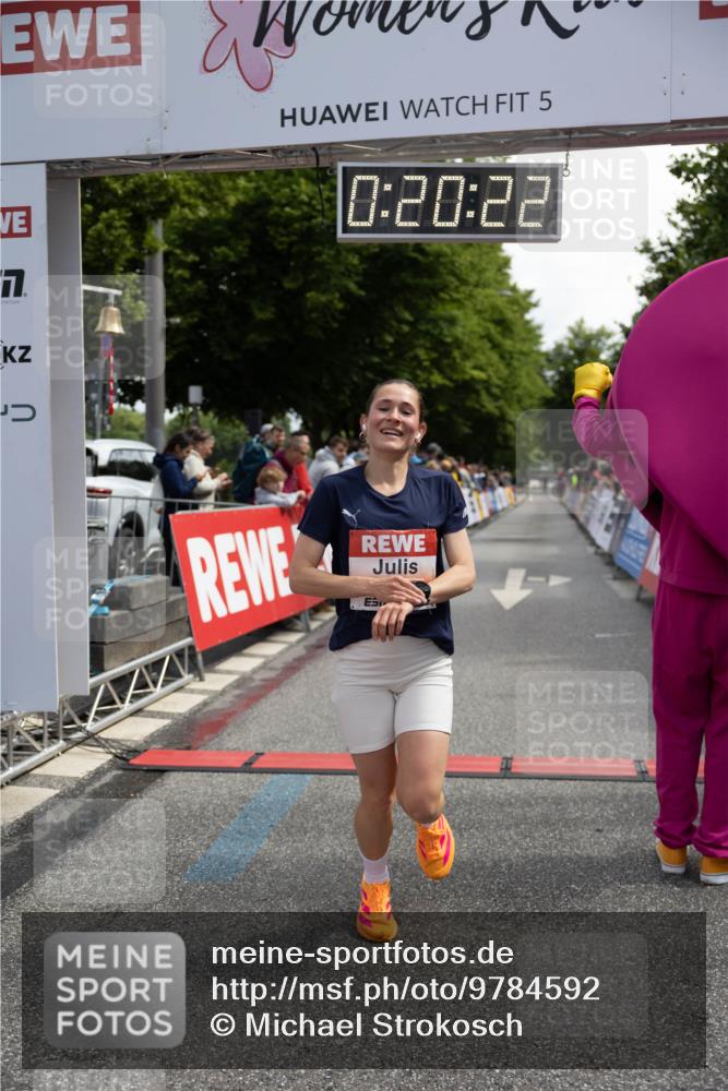 14.06.2026 - REWE Women's Run Michael Strokosch http://msf.ph/oto/9784592 14.06.2026 10:51:09 Laufen 5, 0, 20, 22, 1 meine-sportfotos.de