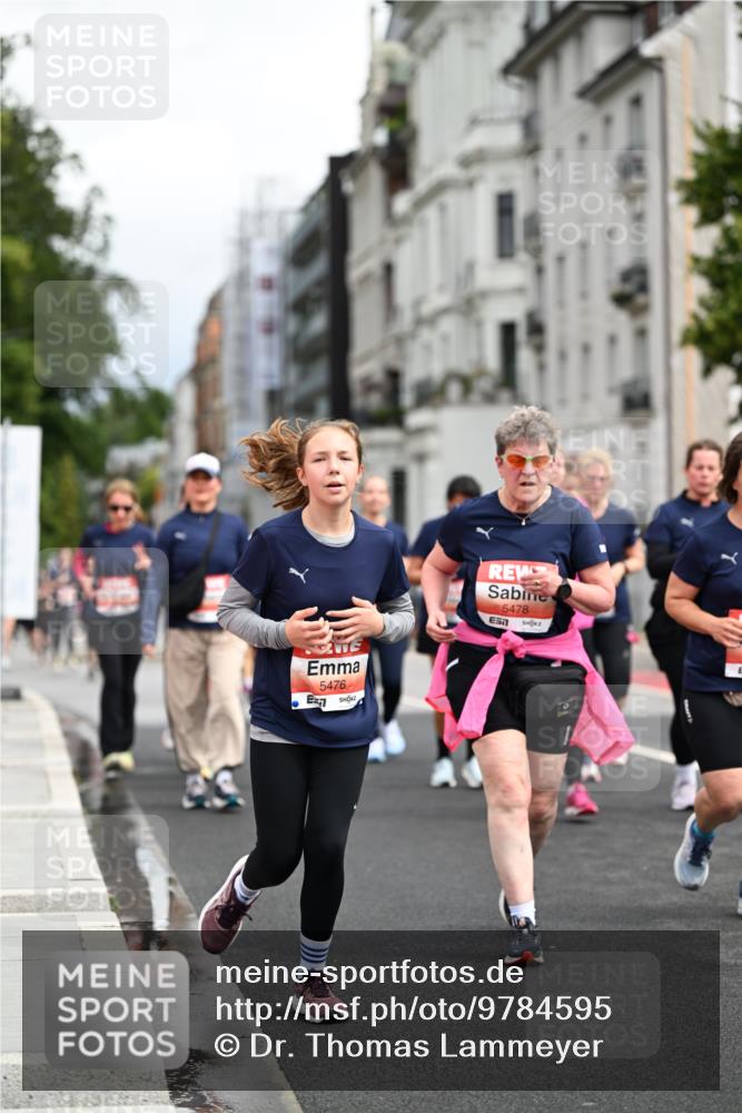 14.06.2026 - REWE Women's Run Dr. Thomas Lammeyer http://msf.ph/oto/9784595 14.06.2026 10:54:02 Laufen 5476, 7, 5478 meine-sportfotos.de