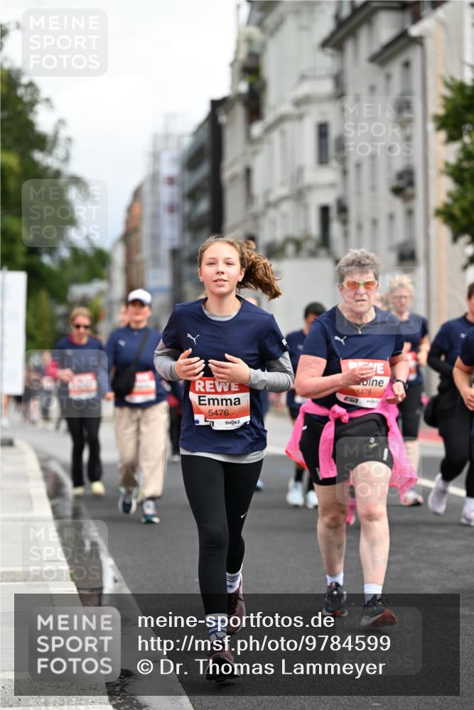 14.06.2026 - REWE Women's Run Dr. Thomas Lammeyer http://msf.ph/oto/9784599 14.06.2026 10:54:02 Laufen 5476, 5478, 7 meine-sportfotos.de