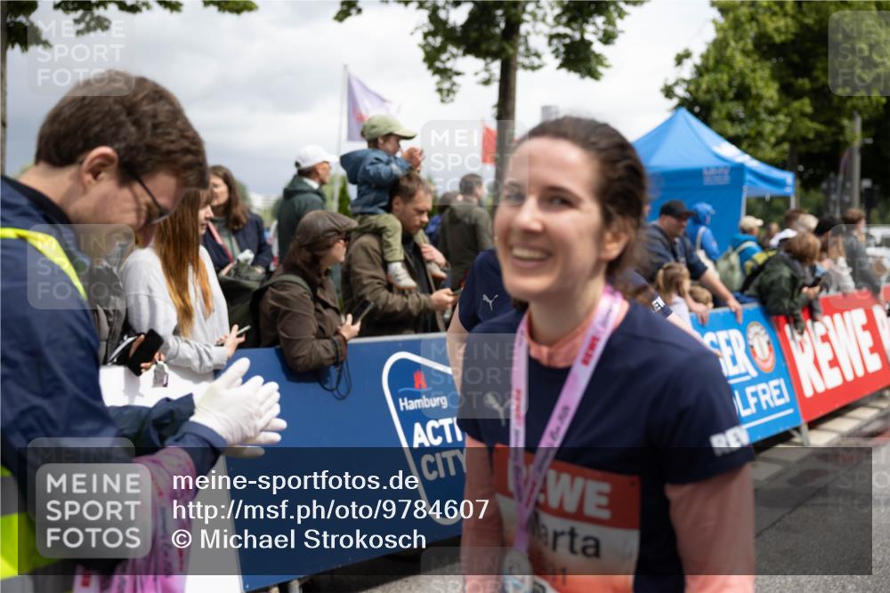 14.06.2026 - REWE Women's Run Michael Strokosch http://msf.ph/oto/9784607 14.06.2026 10:53:42 Laufen  meine-sportfotos.de