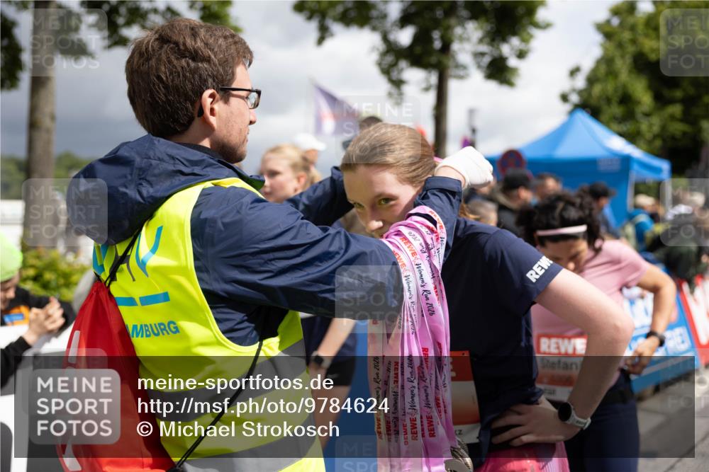 14.06.2026 - REWE Women's Run Michael Strokosch http://msf.ph/oto/9784624 14.06.2026 10:53:50 Laufen 2016, 20, 2026, 26, 2026, 9702, 9202, 2020, 2026, 202 meine-sportfotos.de