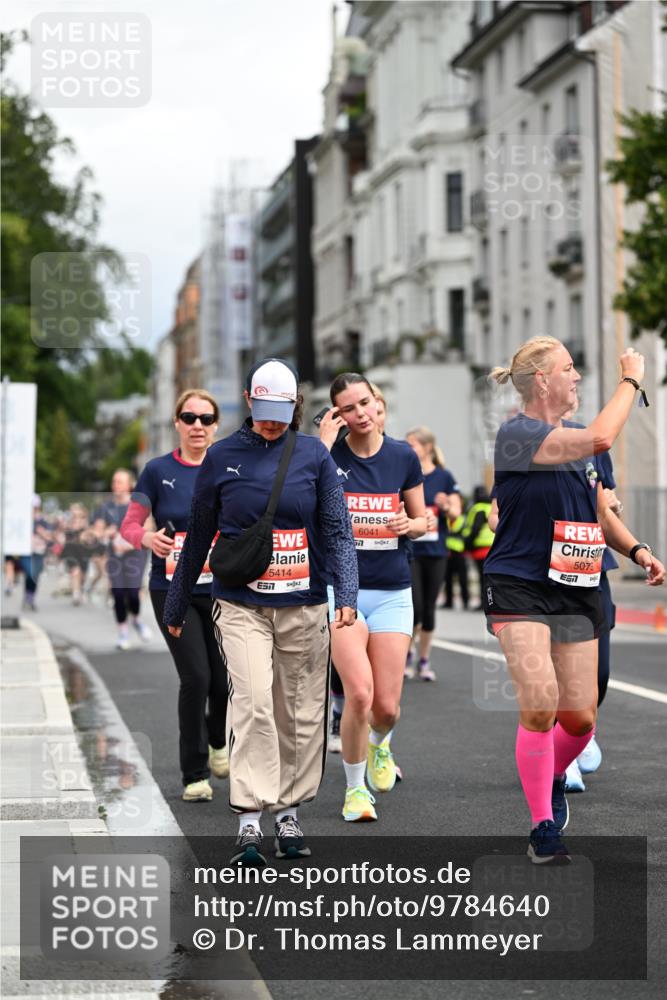 14.06.2026 - REWE Women's Run Dr. Thomas Lammeyer http://msf.ph/oto/9784640 14.06.2026 10:54:05 Laufen 5414, 57, 6041, 577, 5075, 7 meine-sportfotos.de