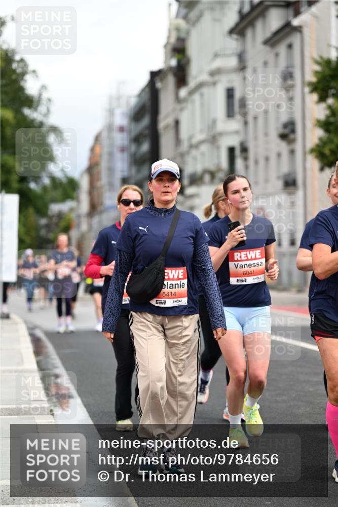 14.06.2026 - REWE Women's Run Dr. Thomas Lammeyer http://msf.ph/oto/9784656 14.06.2026 10:54:05 Laufen 51, 5414, 7, 6041, 7 meine-sportfotos.de