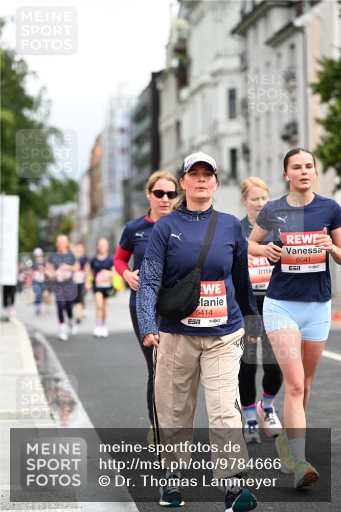 14.06.2026 - REWE Women's Run Dr. Thomas Lammeyer http://msf.ph/oto/9784666 14.06.2026 10:54:06 Laufen 6041, 517, 5414, 57 meine-sportfotos.de