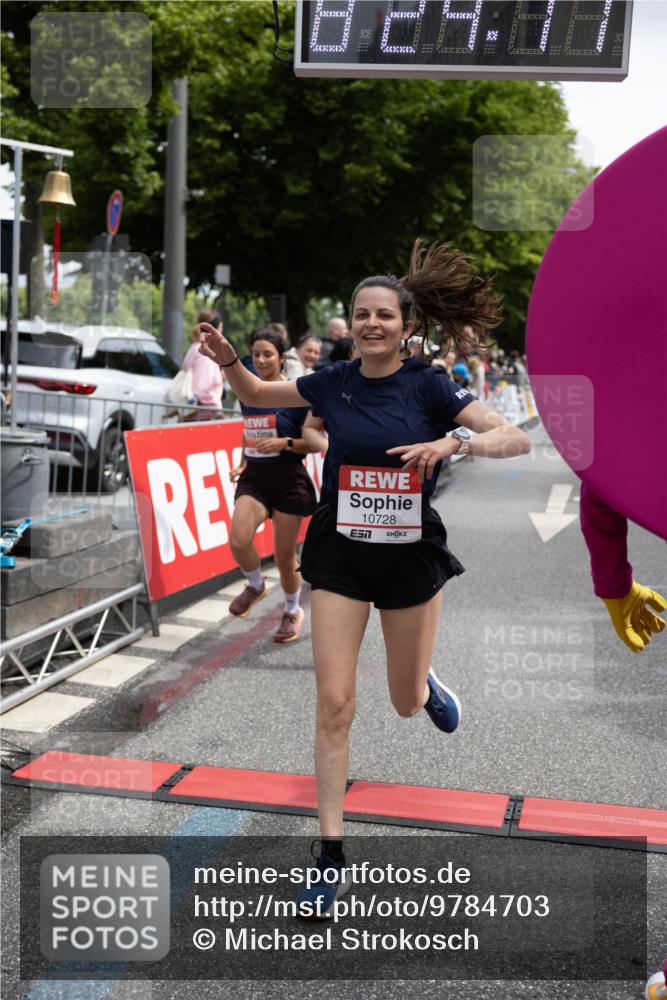 14.06.2026 - REWE Women's Run Michael Strokosch http://msf.ph/oto/9784703 14.06.2026 10:54:58 Laufen 10728 meine-sportfotos.de