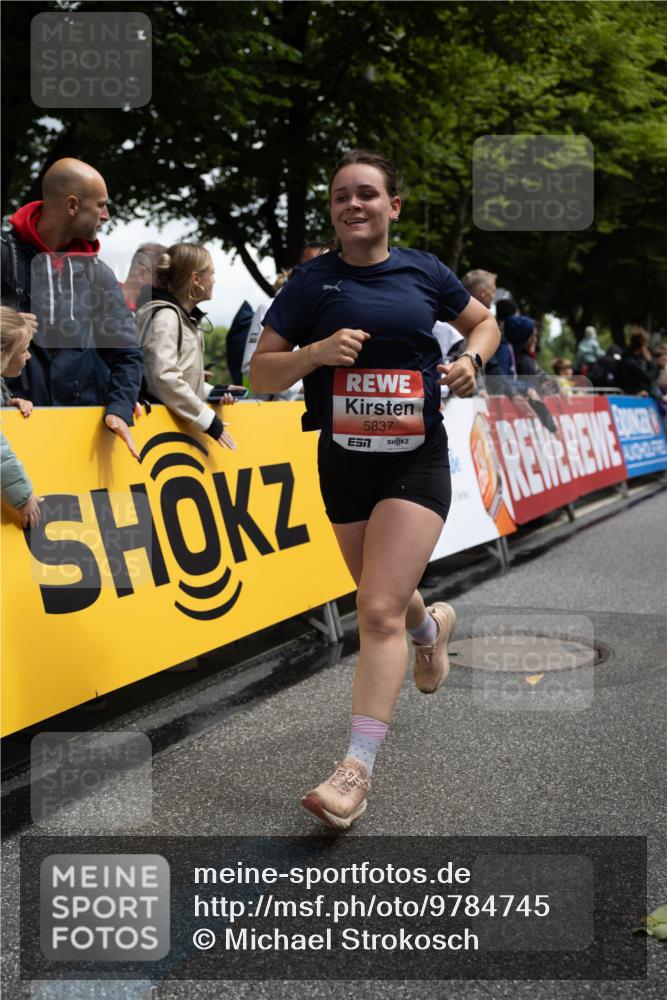 14.06.2026 - REWE Women's Run Michael Strokosch http://msf.ph/oto/9784745 14.06.2026 10:55:29 Laufen 5837 meine-sportfotos.de