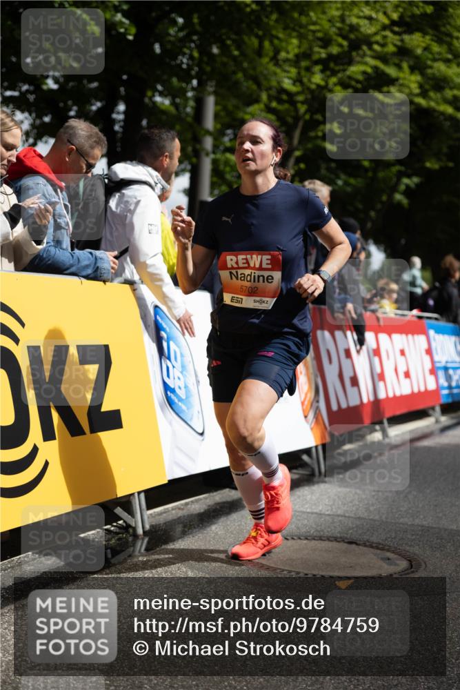 14.06.2026 - REWE Women's Run Michael Strokosch http://msf.ph/oto/9784759 14.06.2026 10:55:44 Laufen 5702, 51 meine-sportfotos.de