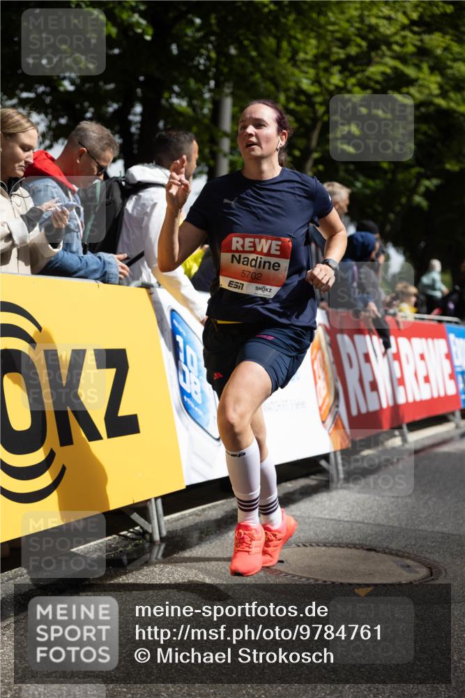 14.06.2026 - REWE Women's Run Michael Strokosch http://msf.ph/oto/9784761 14.06.2026 10:55:44 Laufen 5702 meine-sportfotos.de