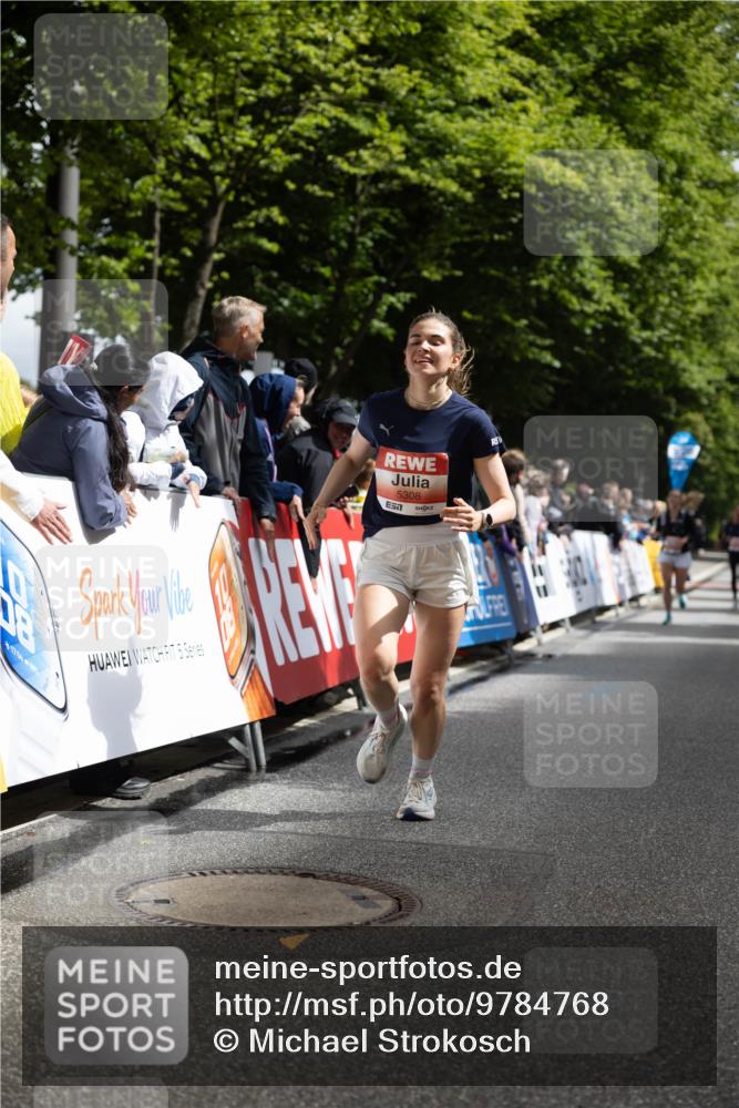 14.06.2026 - REWE Women's Run Michael Strokosch http://msf.ph/oto/9784768 14.06.2026 10:55:46 Laufen 5, 5308 meine-sportfotos.de