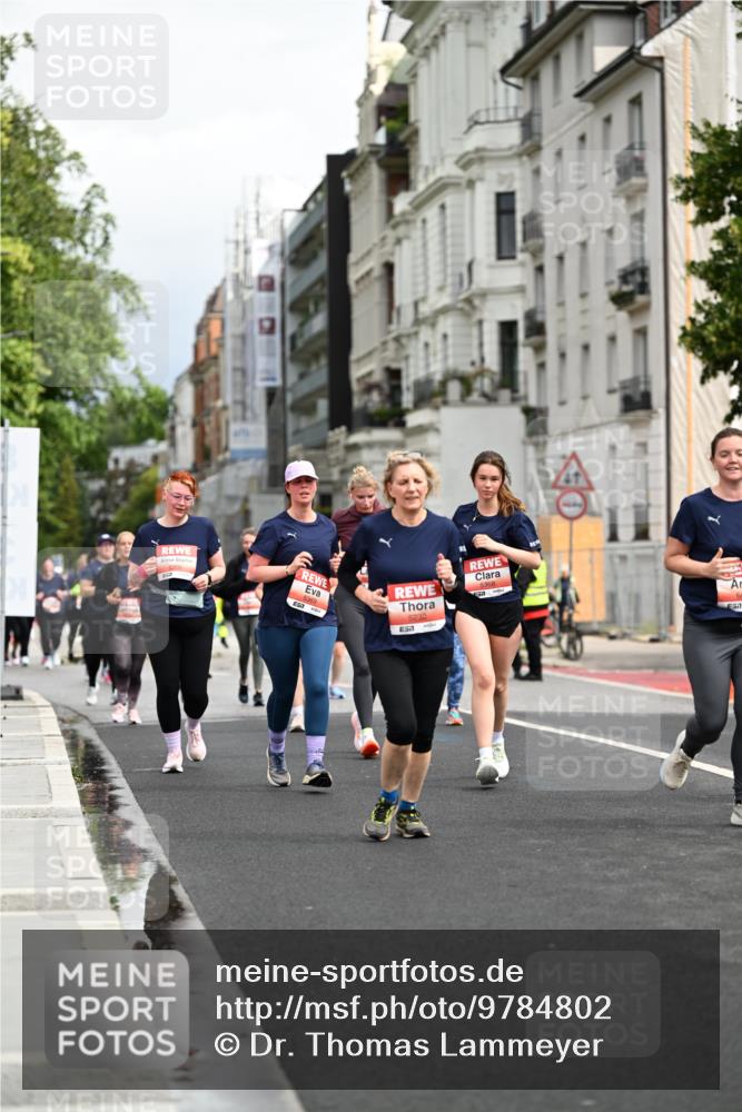 14.06.2026 - REWE Women's Run Dr. Thomas Lammeyer http://msf.ph/oto/9784802 14.06.2026 10:54:15 Laufen 5369, 5232, 57 meine-sportfotos.de