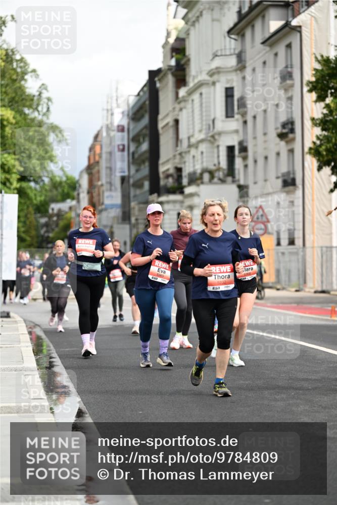 14.06.2026 - REWE Women's Run Dr. Thomas Lammeyer http://msf.ph/oto/9784809 14.06.2026 10:54:15 Laufen 5369, 5232, 57 meine-sportfotos.de