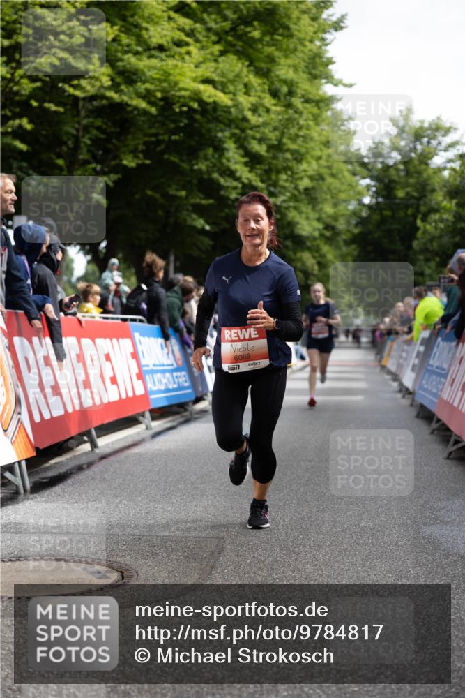 14.06.2026 - REWE Women's Run Michael Strokosch http://msf.ph/oto/9784817 14.06.2026 10:55:55 Laufen 6069 meine-sportfotos.de