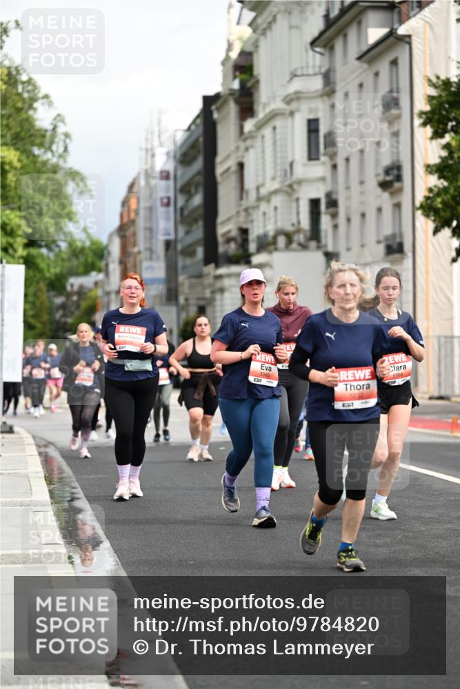 14.06.2026 - REWE Women's Run Dr. Thomas Lammeyer http://msf.ph/oto/9784820 14.06.2026 10:54:16 Laufen 7, 5369, 5232, 57, 5368 meine-sportfotos.de