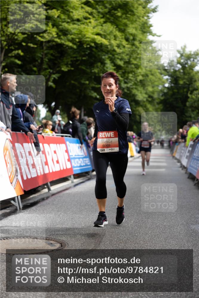 14.06.2026 - REWE Women's Run Michael Strokosch http://msf.ph/oto/9784821 14.06.2026 10:55:55 Laufen 6069 meine-sportfotos.de