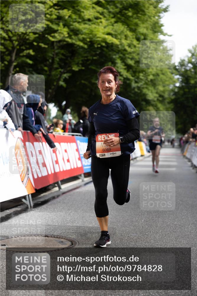 14.06.2026 - REWE Women's Run Michael Strokosch http://msf.ph/oto/9784828 14.06.2026 10:55:56 Laufen 3, 6069 meine-sportfotos.de