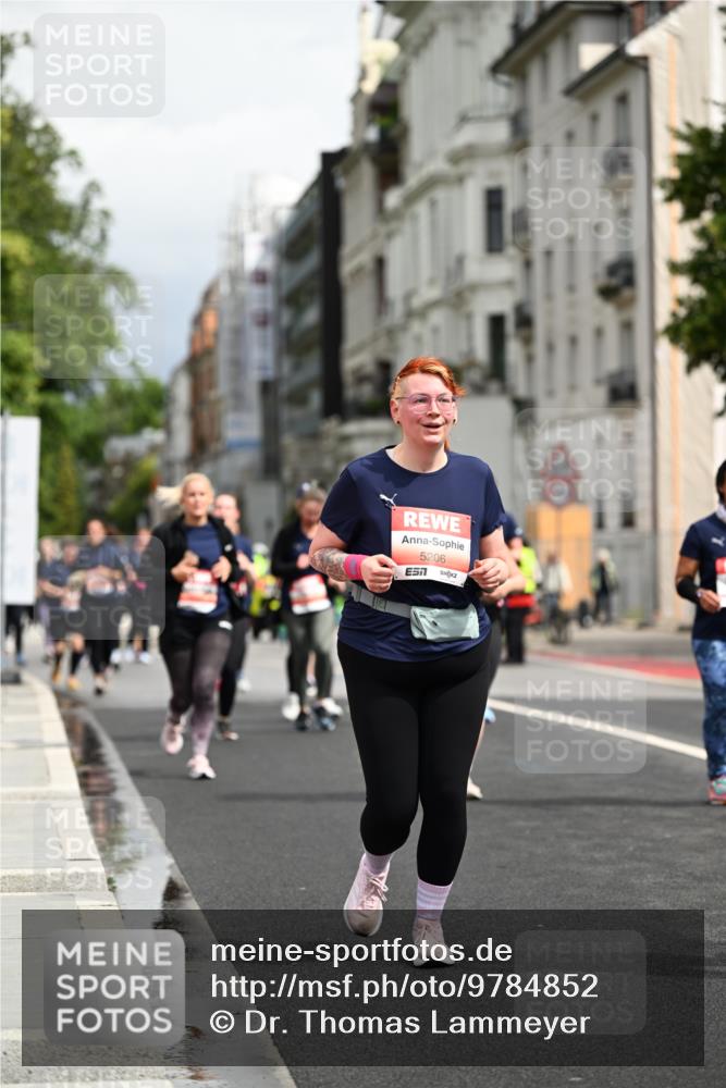 14.06.2026 - REWE Women's Run Dr. Thomas Lammeyer http://msf.ph/oto/9784852 14.06.2026 10:54:19 Laufen 5206, 57 meine-sportfotos.de