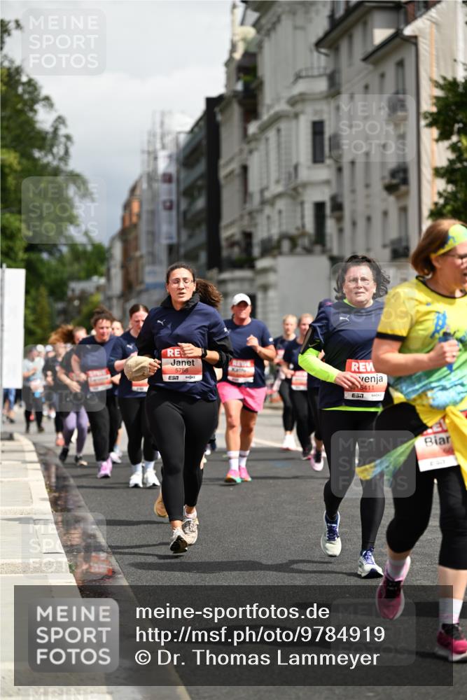 14.06.2026 - REWE Women's Run Dr. Thomas Lammeyer http://msf.ph/oto/9784919 14.06.2026 10:54:27 Laufen 5758, 5411, 7 meine-sportfotos.de