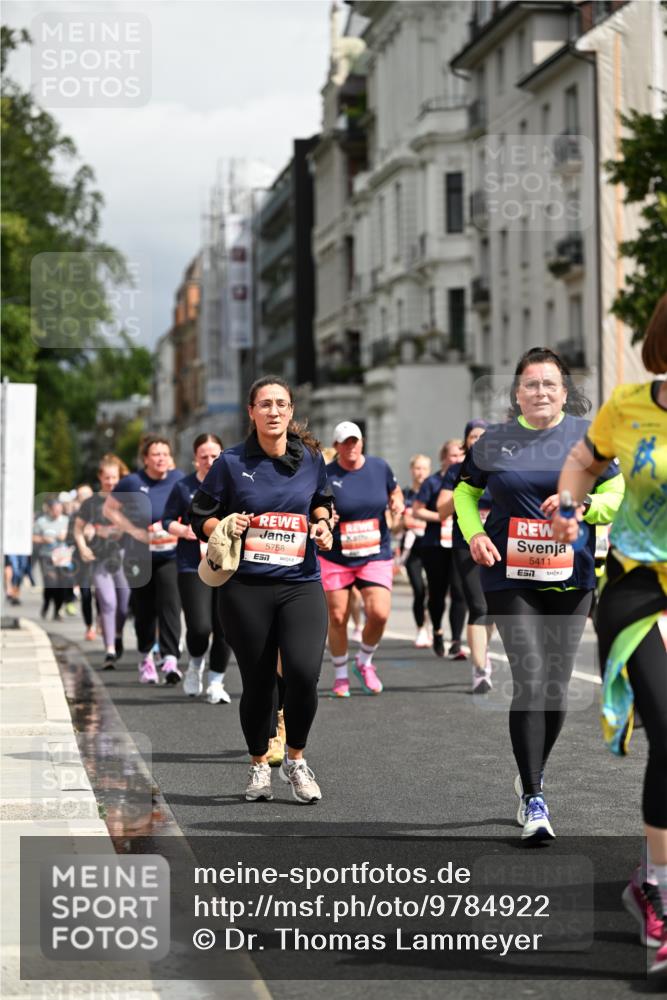 14.06.2026 - REWE Women's Run Dr. Thomas Lammeyer http://msf.ph/oto/9784922 14.06.2026 10:54:27 Laufen 957, 5758, 57, 5411, 7 meine-sportfotos.de