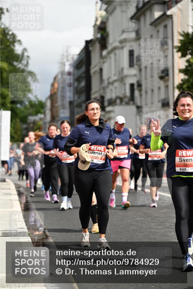 14.06.2026 - REWE Women's Run Dr. Thomas Lammeyer http://msf.ph/oto/9784929 14.06.2026 10:54:28 Laufen 5758, 5411 meine-sportfotos.de