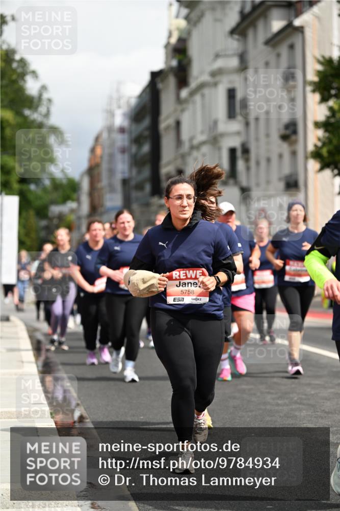 14.06.2026 - REWE Women's Run Dr. Thomas Lammeyer http://msf.ph/oto/9784934 14.06.2026 10:54:29 Laufen 5758 meine-sportfotos.de
