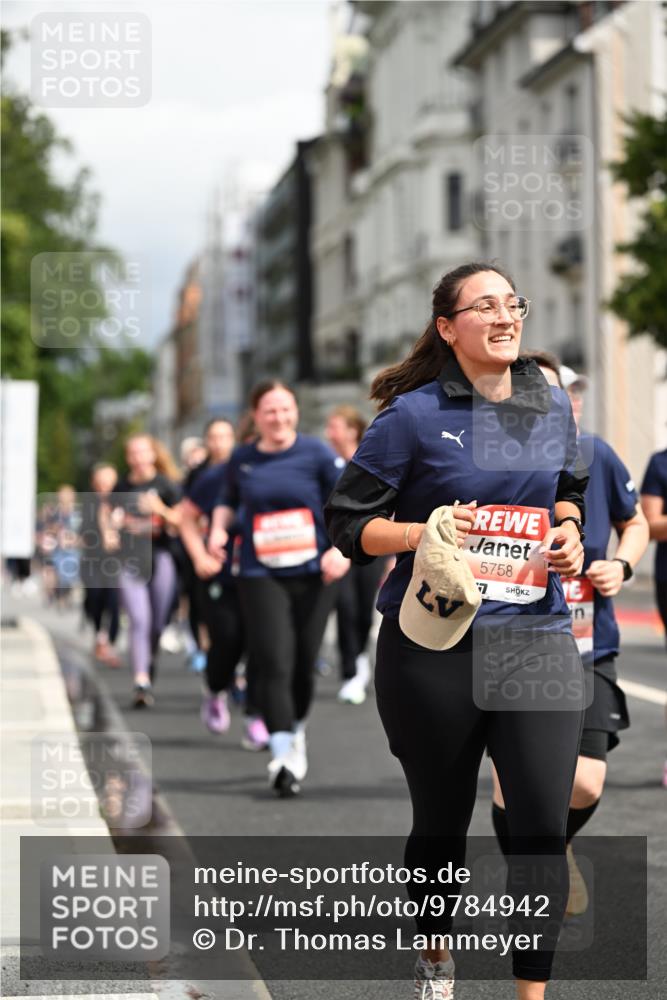 14.06.2026 - REWE Women's Run Dr. Thomas Lammeyer http://msf.ph/oto/9784942 14.06.2026 10:54:30 Laufen 5758 meine-sportfotos.de