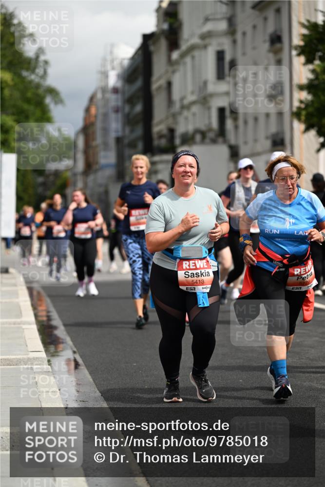 14.06.2026 - REWE Women's Run Dr. Thomas Lammeyer http://msf.ph/oto/9785018 14.06.2026 10:54:41 Laufen 5413, 577, 779 meine-sportfotos.de