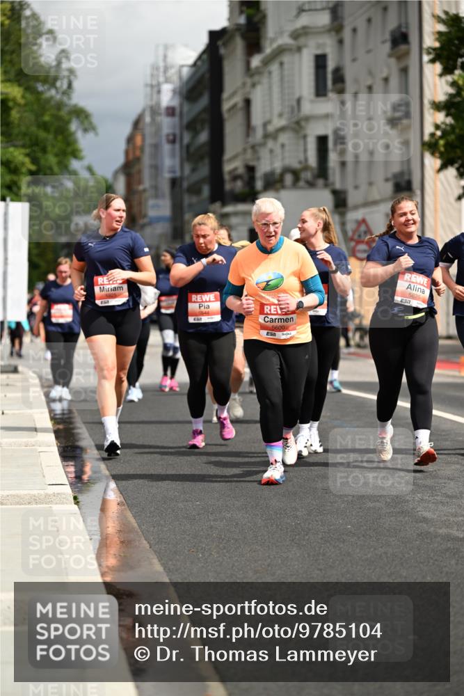 14.06.2026 - REWE Women's Run Dr. Thomas Lammeyer http://msf.ph/oto/9785104 14.06.2026 10:54:52 Laufen 5925, 5544, 5600, 5825 meine-sportfotos.de