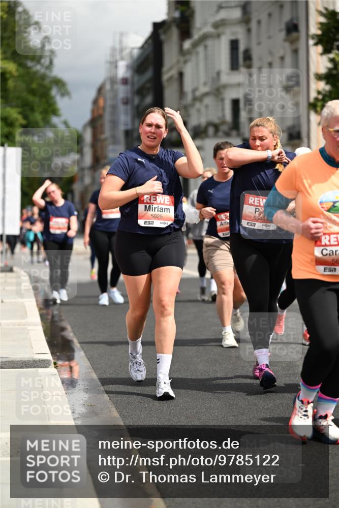 14.06.2026 - REWE Women's Run Dr. Thomas Lammeyer http://msf.ph/oto/9785122 14.06.2026 10:54:54 Laufen 10, 5925, 5544, 7, 56 meine-sportfotos.de