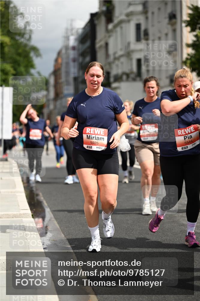 14.06.2026 - REWE Women's Run Dr. Thomas Lammeyer http://msf.ph/oto/9785127 14.06.2026 10:54:55 Laufen 5925, 7, 5544 meine-sportfotos.de