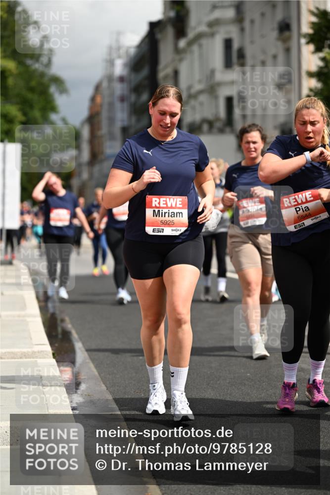 14.06.2026 - REWE Women's Run Dr. Thomas Lammeyer http://msf.ph/oto/9785128 14.06.2026 10:54:55 Laufen 5925, 5544 meine-sportfotos.de