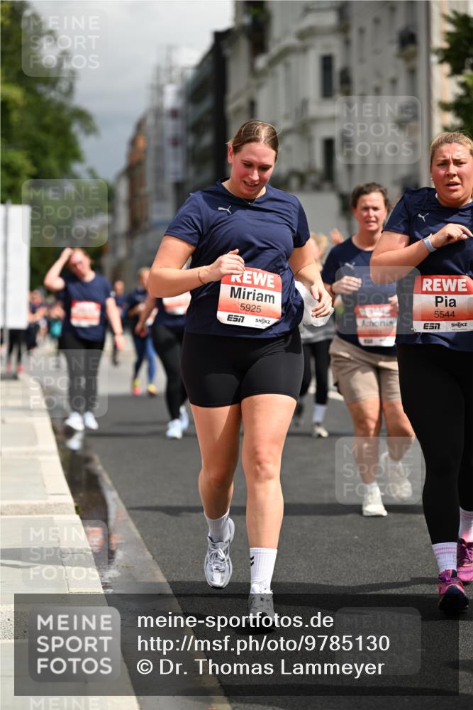 14.06.2026 - REWE Women's Run Dr. Thomas Lammeyer http://msf.ph/oto/9785130 14.06.2026 10:54:55 Laufen 5925, 5544 meine-sportfotos.de