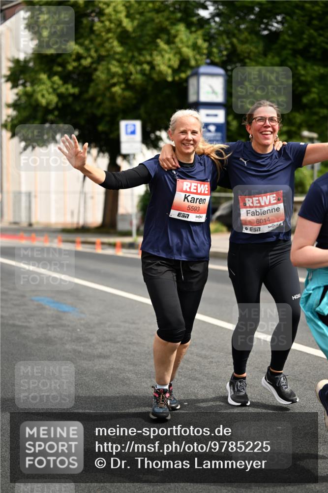 14.06.2026 - REWE Women's Run Dr. Thomas Lammeyer http://msf.ph/oto/9785225 14.06.2026 10:55:10 Laufen 57, 5593, 6014 meine-sportfotos.de