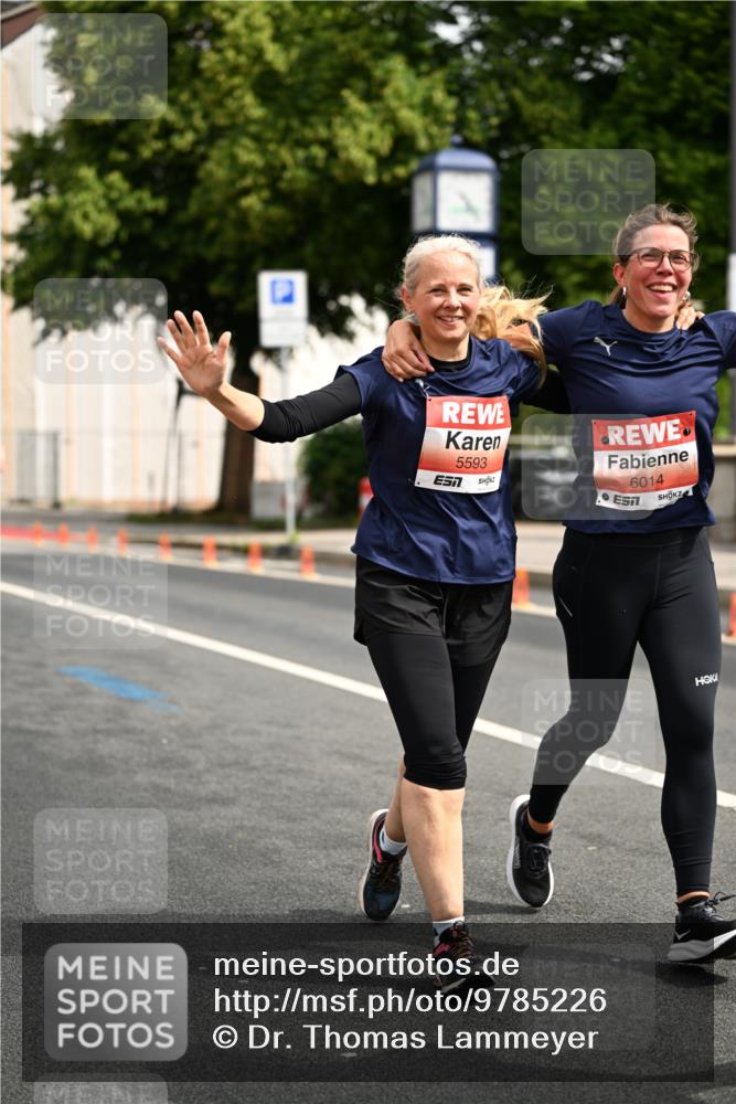 14.06.2026 - REWE Women's Run Dr. Thomas Lammeyer http://msf.ph/oto/9785226 14.06.2026 10:55:10 Laufen 5593, 7, 6014, 1 meine-sportfotos.de